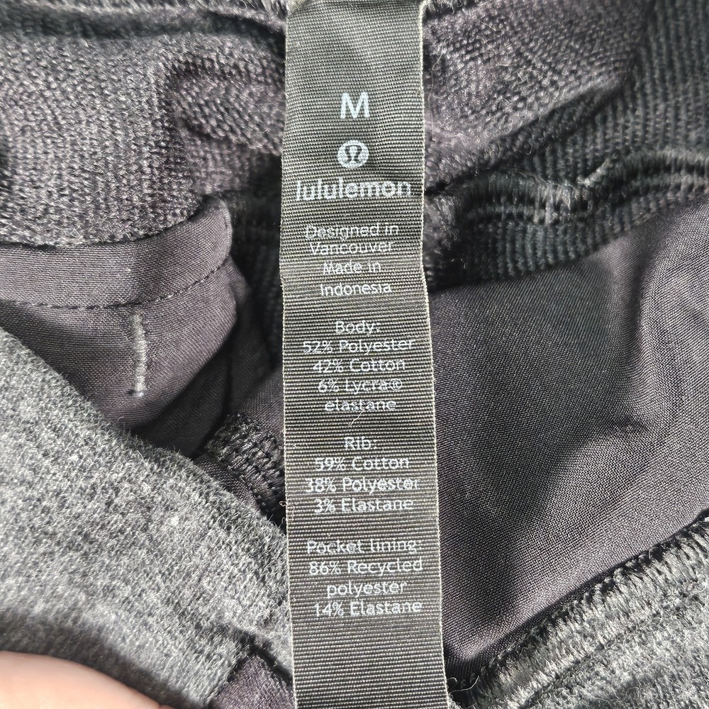 Lululemon Gray City Sweat Shorts Mens M Drawstring Pull On Zip Pockets Logo Gym - Picture 4 of 12